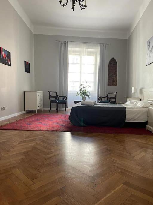 Florianska Grand Apartment 2 クラクフ エクステリア 写真